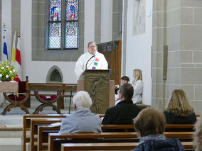 Lumen Christi - Auferstehungsmesse in St. Crescentius (© Karl-Franz Thiede)